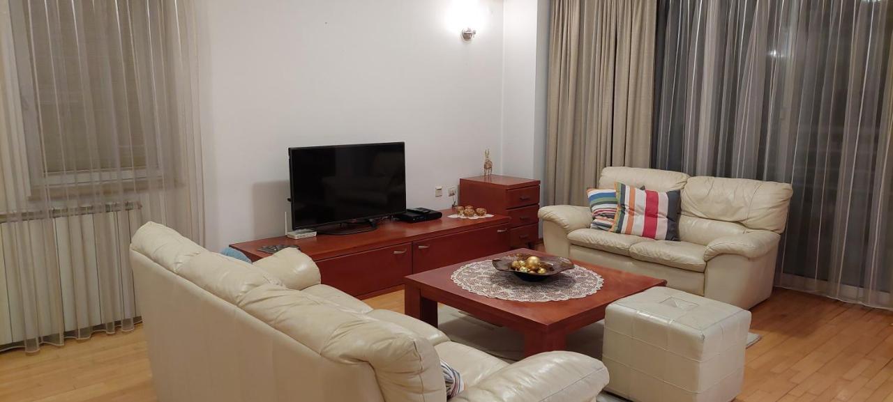Apartamento Luxury Flat Skopie Exterior foto